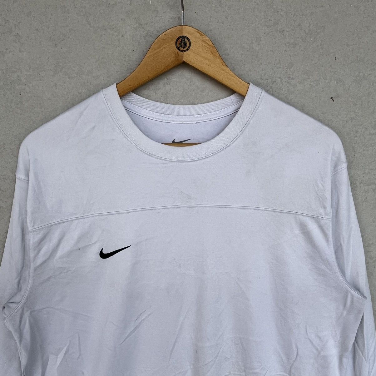 Other Vintage Nike Small Embroidered White Long Sleeve Top Size M Size US M / EU 48-50 / 2 - 4 Thumbnail