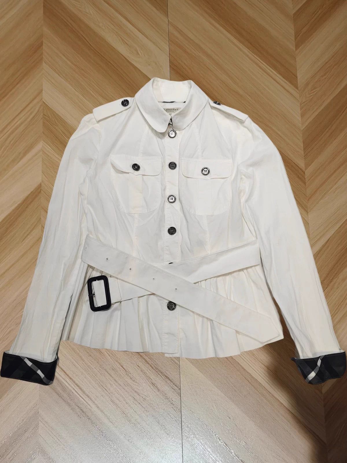 Burberry 99% New Burberry UK6 Skirt (Under 90lbs) - Authentic Size XS / US 0-2 / IT 36-38 - 1 Thumbnail
