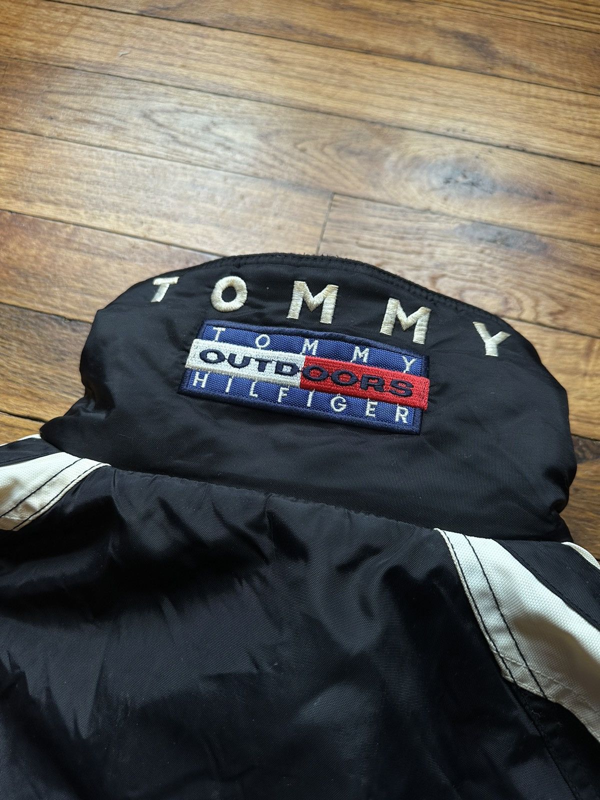 Tommy Hilfiger × Vintage Vintage Tommy Hilfiger Outdoor Jacket Coat 90s Parka Size US XL / EU 56 / 4 - 3 Thumbnail