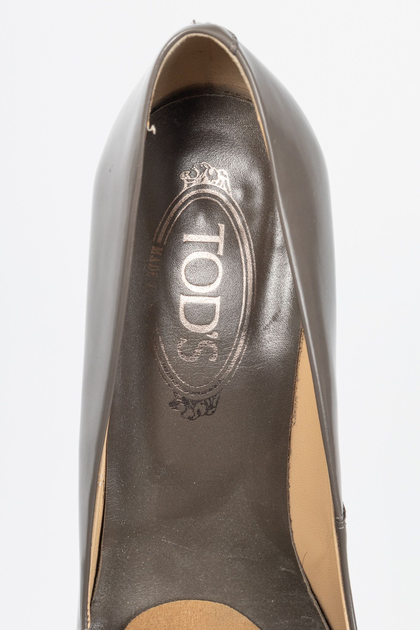 Tod's Tod’s Taupe Buffed-Leather Penny-Loafer Pumps Size US 10 / IT 40 - 9 Thumbnail