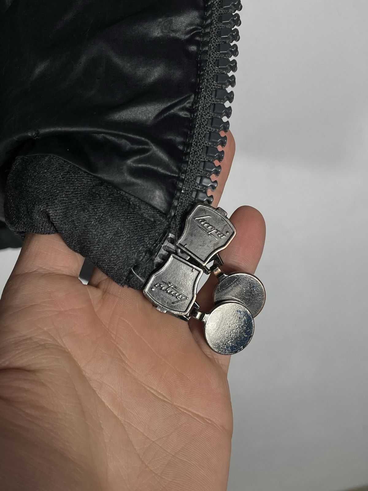 Designer × Moncler Moncler Montgenevre Giubbotto Grey Puffer Hoodie Size US XL / EU 56 / 4 - 17 Thumbnail