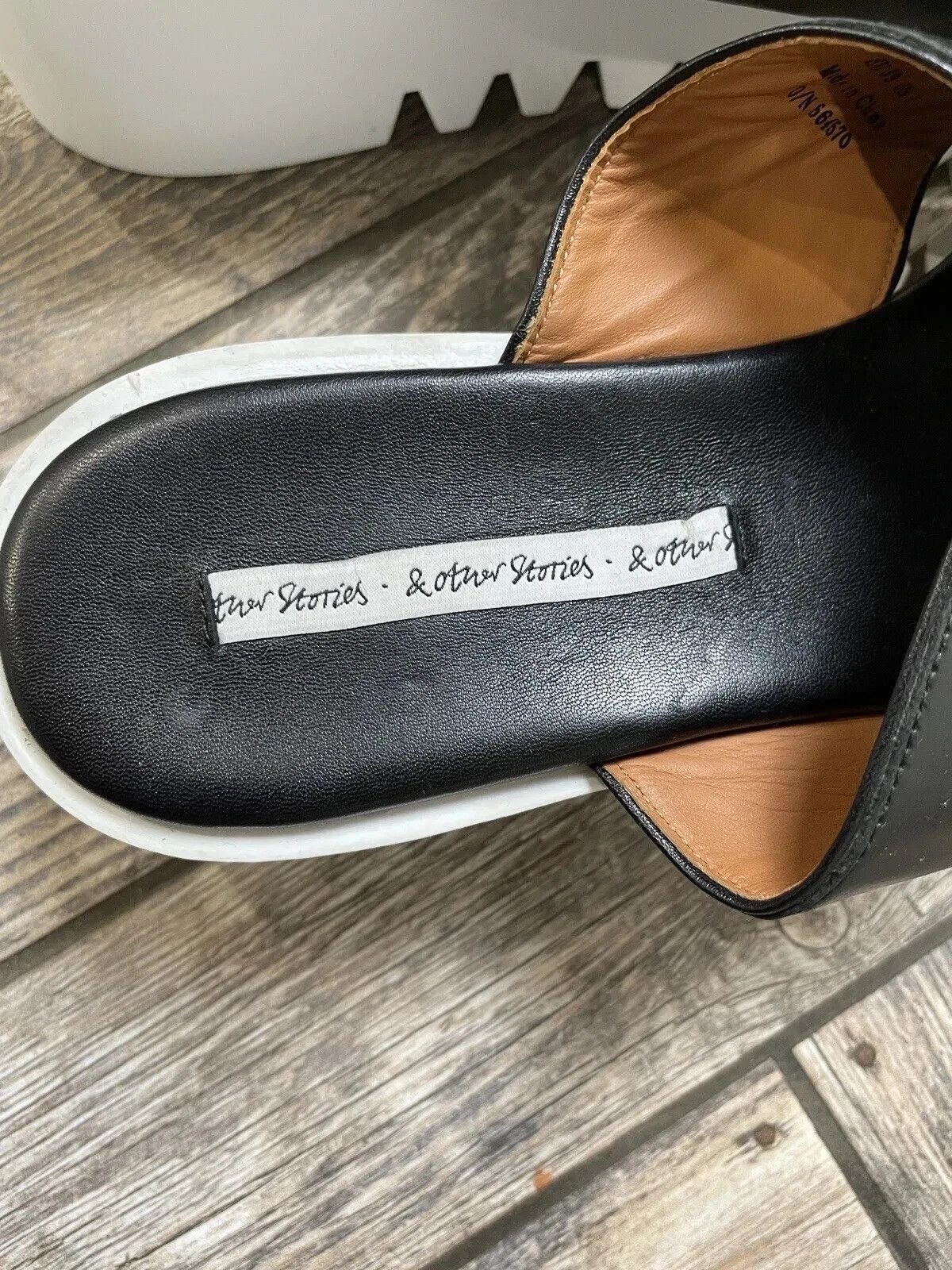 & Other Stories & Other Stories Leather Flatform Sandals Shoes Slide Black Size US 9 / IT 39 - 6 Thumbnail