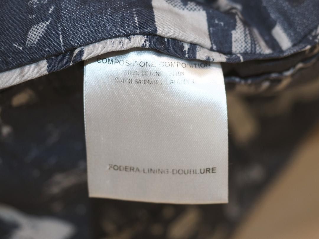 Alexander McQueen Alexander McQueen SS 08 " picture collage" tailored shorts Size US 32 / EU 48 - 5 Thumbnail