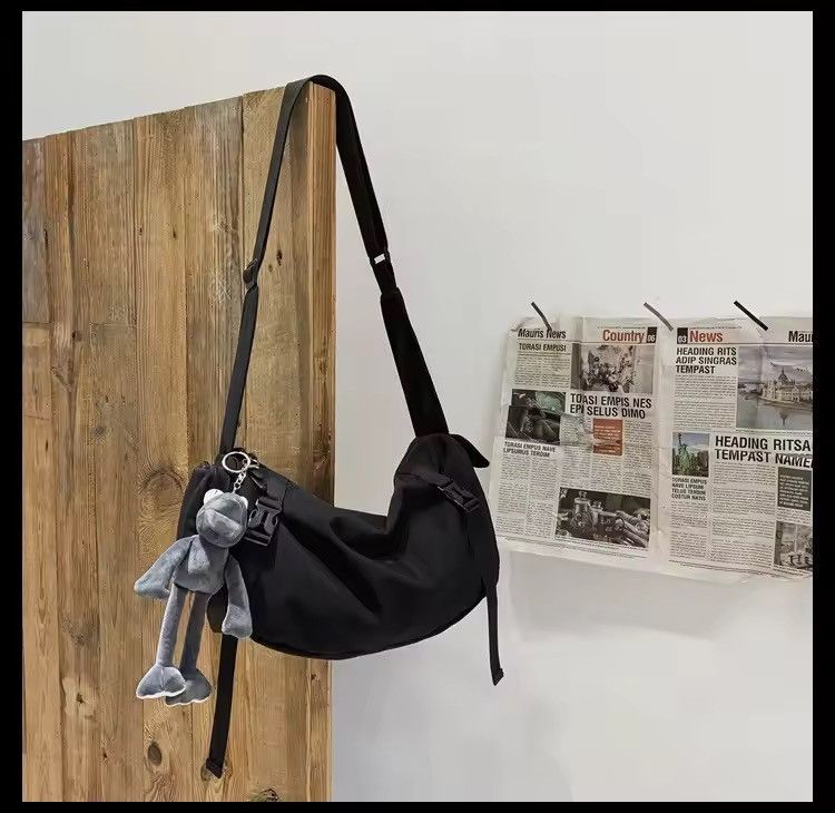 Japanese Brand large-capacity shoulder bag sports backpack Size ONE SIZE - 9 Thumbnail
