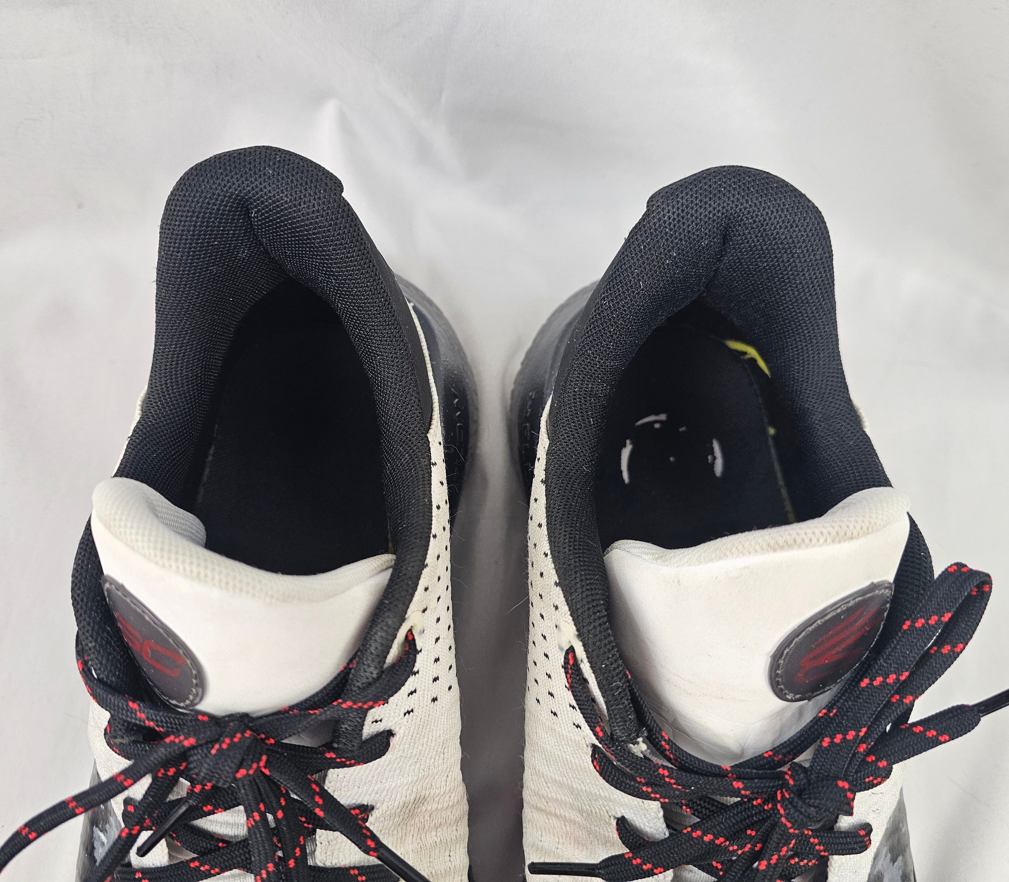 Under Armour Under Armour Curry 4 Low Flotro Black White Red Basketball Size US 13 / EU 46 - 6 Thumbnail