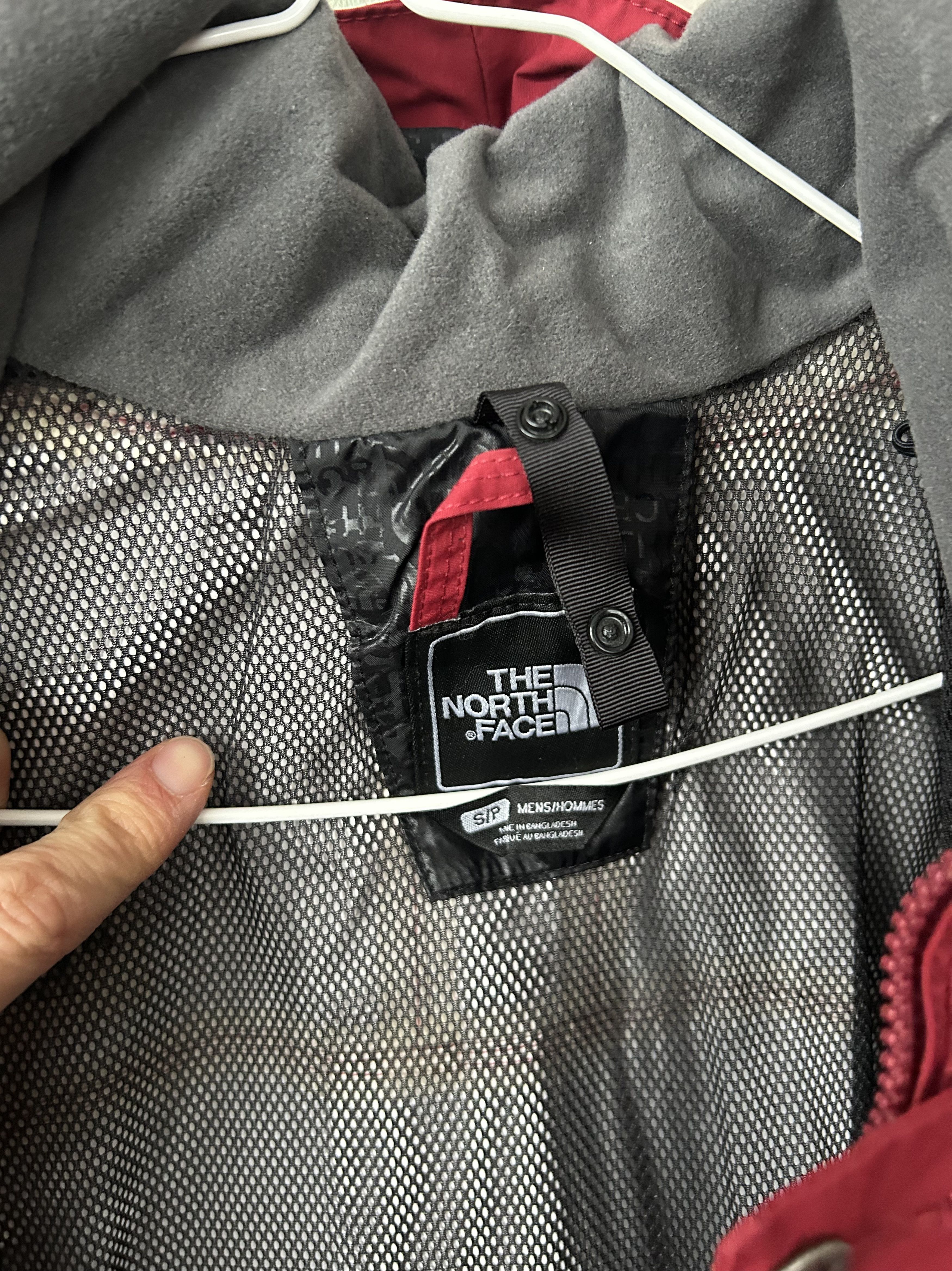 The North Face The North Face jacket gore-TEX Distressed Size US S / EU 44-46 / 1 - 6 Thumbnail