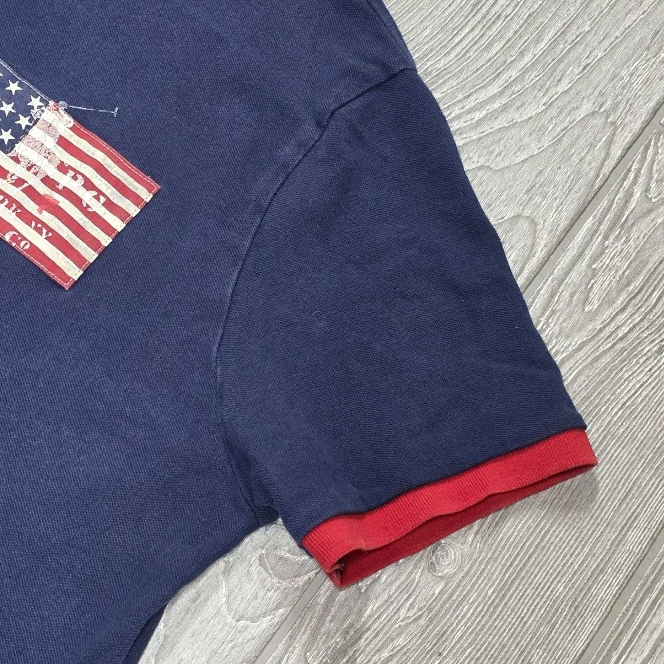 Polo Ralph Lauren Polo Ralph Lauren Mens USA Flag Rugby Polo Shirt XL Slim Blue Red Dipped Polo Shirt USA Flag Rugby Polo XL Slim Blue Red Col­lar Logo Embroidered Size US XL / EU 56 / 4 - 5 Thumbnail