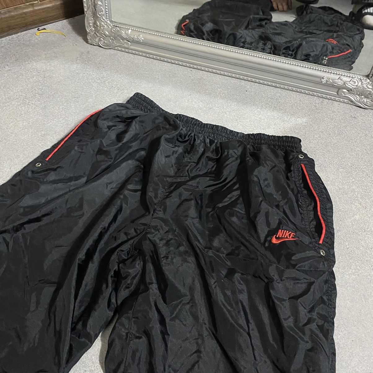 Nike Vintage Nike Track Pants Size US 34 / EU 50 - 5 Thumbnail