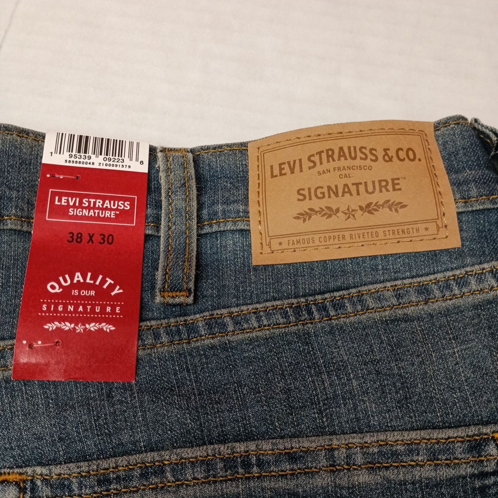 Levi's Signature By Levi Straight Jeans Men's 38x30 Blue Comfort Size US 38 / EU 54 - 2 Thumbnail