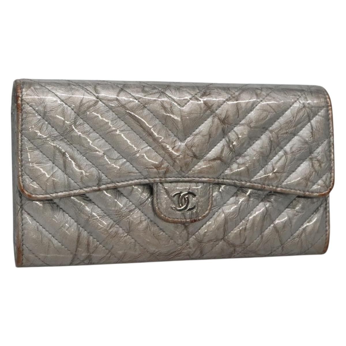 Chanel Chanel L-Flap Wallet Chevron Patent Size ONE SIZE - 1 Thumbnail