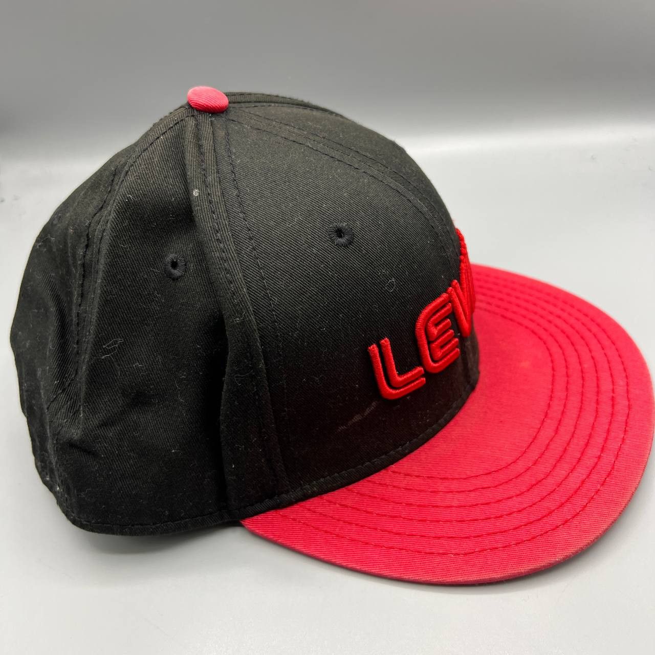 Levi's Levi's Hat Men Black Red Embroidered Snap Back Cap Size ONE SIZE - 4 Thumbnail