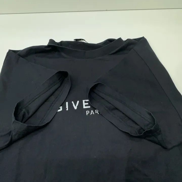 Givenchy Givenchy Minimalist Black Logo TShirt -2507