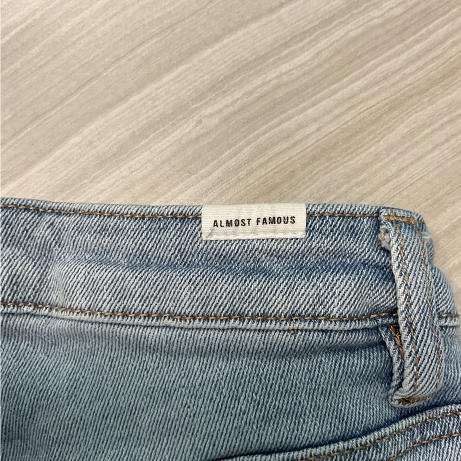 Almost Famous Almost Famous Denim Blue Shorts Size 24" / US 00 / IT 34 - 4 Thumbnail
