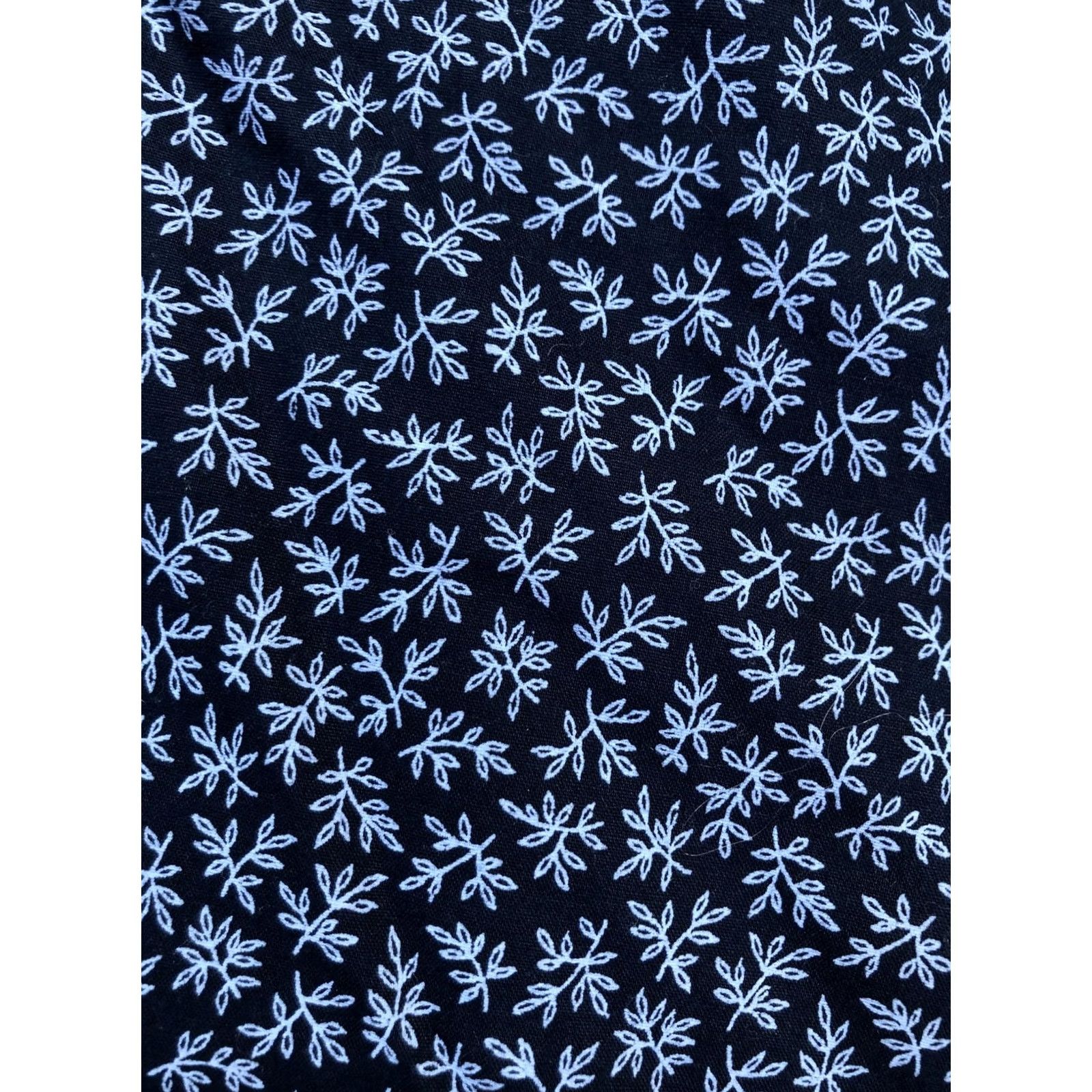 Banana Republic Banana Republic Shirt Mens LT Blue Floral Non Iron Long Sleeve Button Up Size US L / EU 52-54 / 3 - 6 Thumbnail