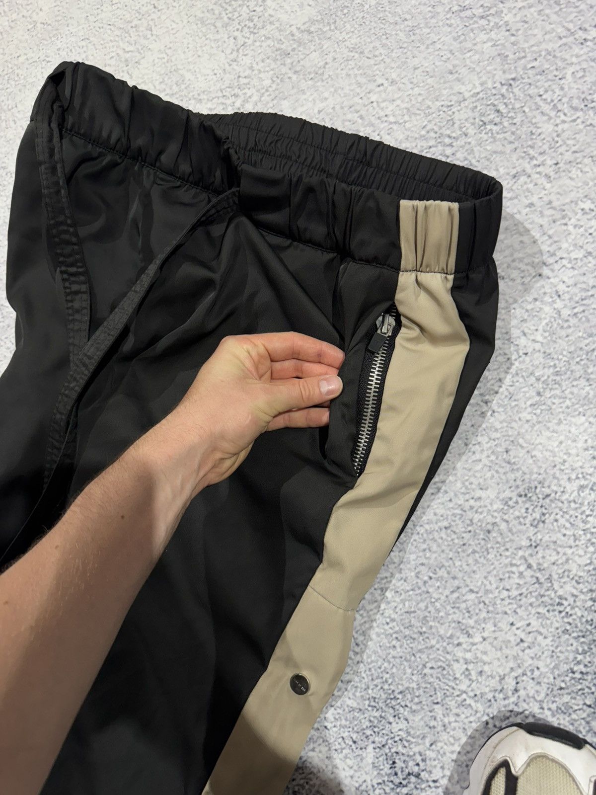 Fear of God Fear of God sixth collection pants sweatpants mens M size Size US 32 / EU 48 - 11 Thumbnail