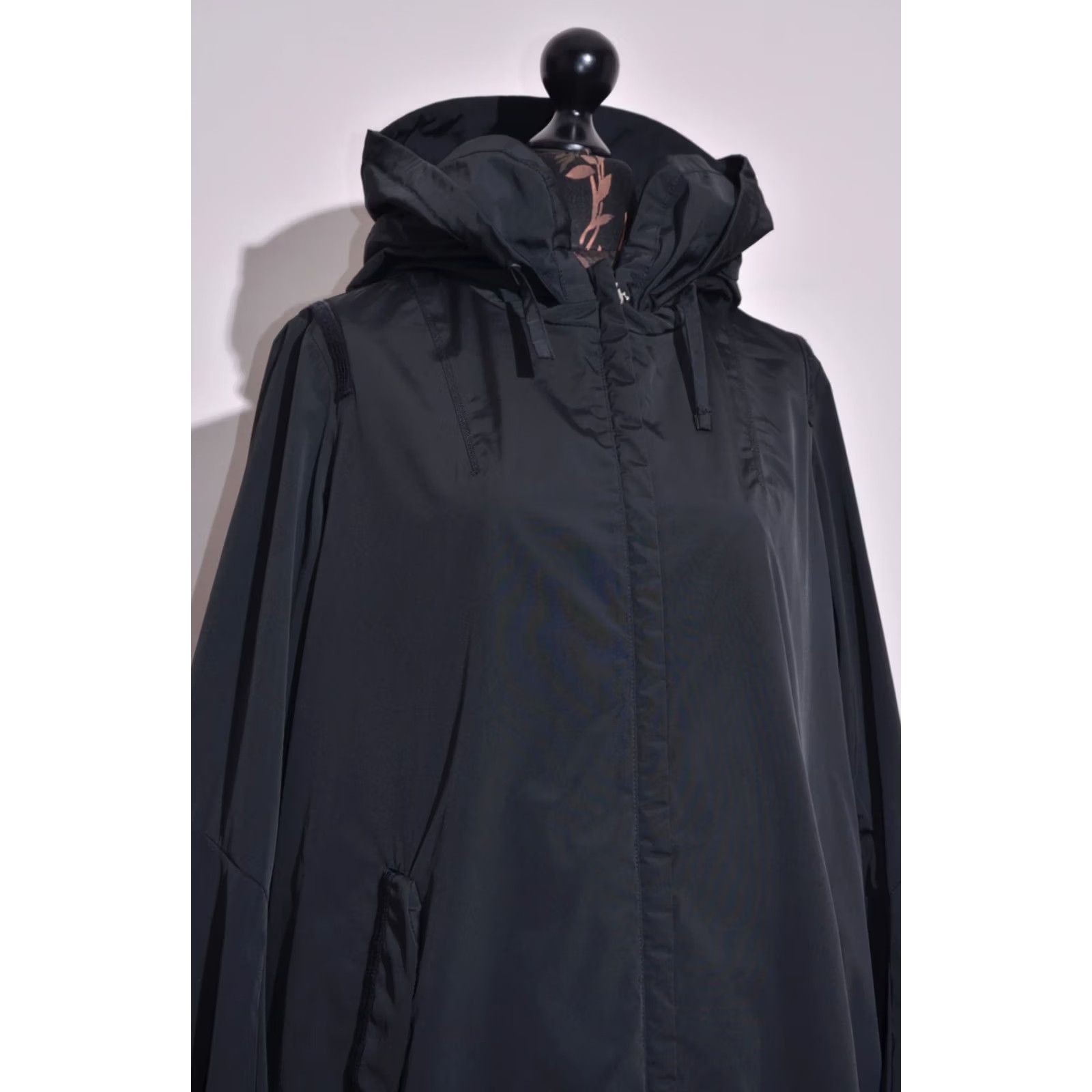 Vintage VINTAGE Marithe Francois Girbaud A-Line Jacket Womens Regular 12 Black Avant-Garde Jacket Size XL / US 12-14 / IT 48-50 - 2 Thumbnail