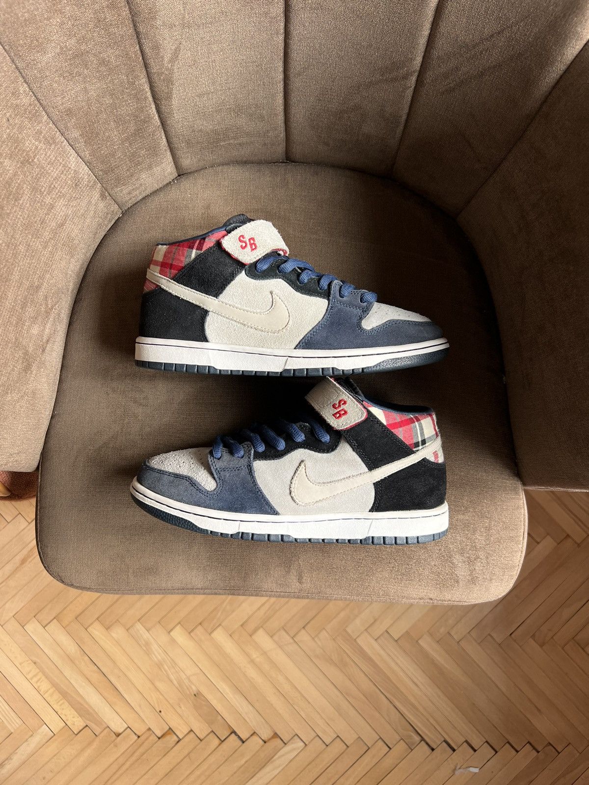 Nike RARE Nike Dunk Mid Sb Goofy Boy 2009 Size US 7 / EU 40 - 1 Thumbnail