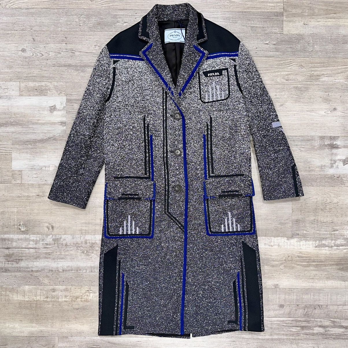 Prada NWT PRADA BLACK BLUE WHITE LONG JACQUARD COAT SIZE 4O IT Size US XXS / EU 40 - 1 Thumbnail