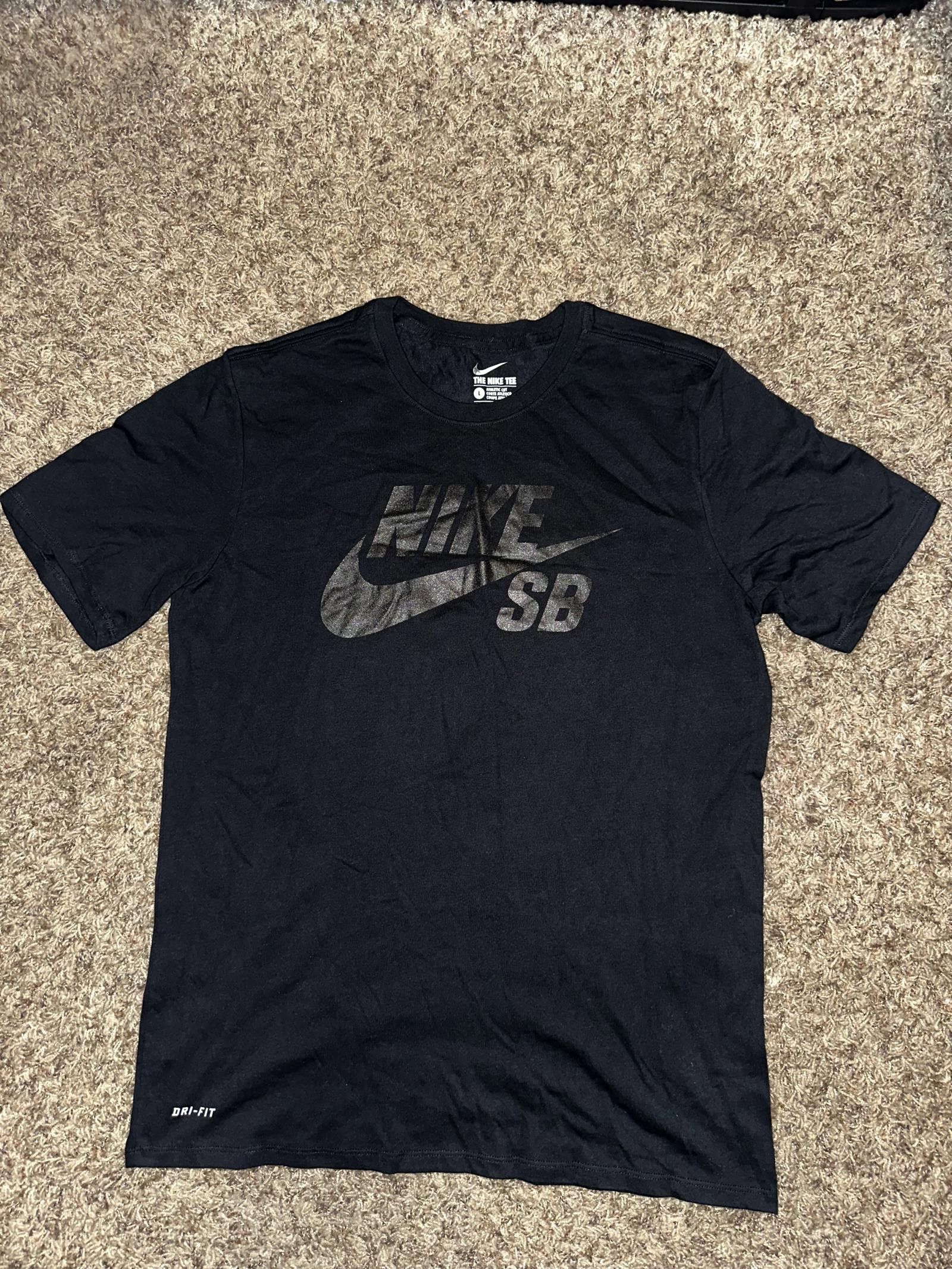 Nike Nike SB Amplified Logo Skate Triple Black T-Shirt 2016 Size US L / EU 52-54 / 3 - 1 Thumbnail