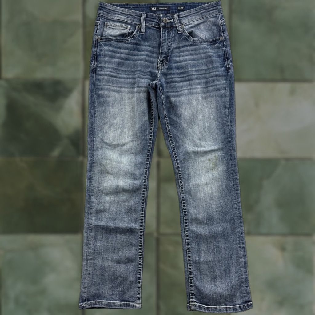 Vintage BKE Buckle Jeans Mens 32x30 Blue Straight Denim Western Outdoor Cowboy Zip Button 5-Pocket Regular Size US 32 / EU 48 - 1 Thumbnail