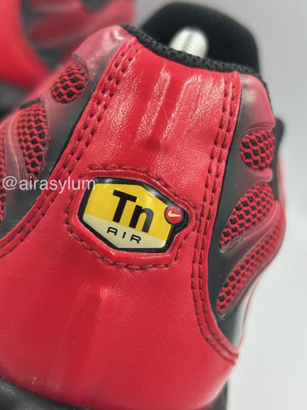 Nike 👹2015 Nike Air Max Plus Tuned Air Tn ”Diablo Red / Loves” Size US 10.5 / EU 43-44 - 8 Thumbnail