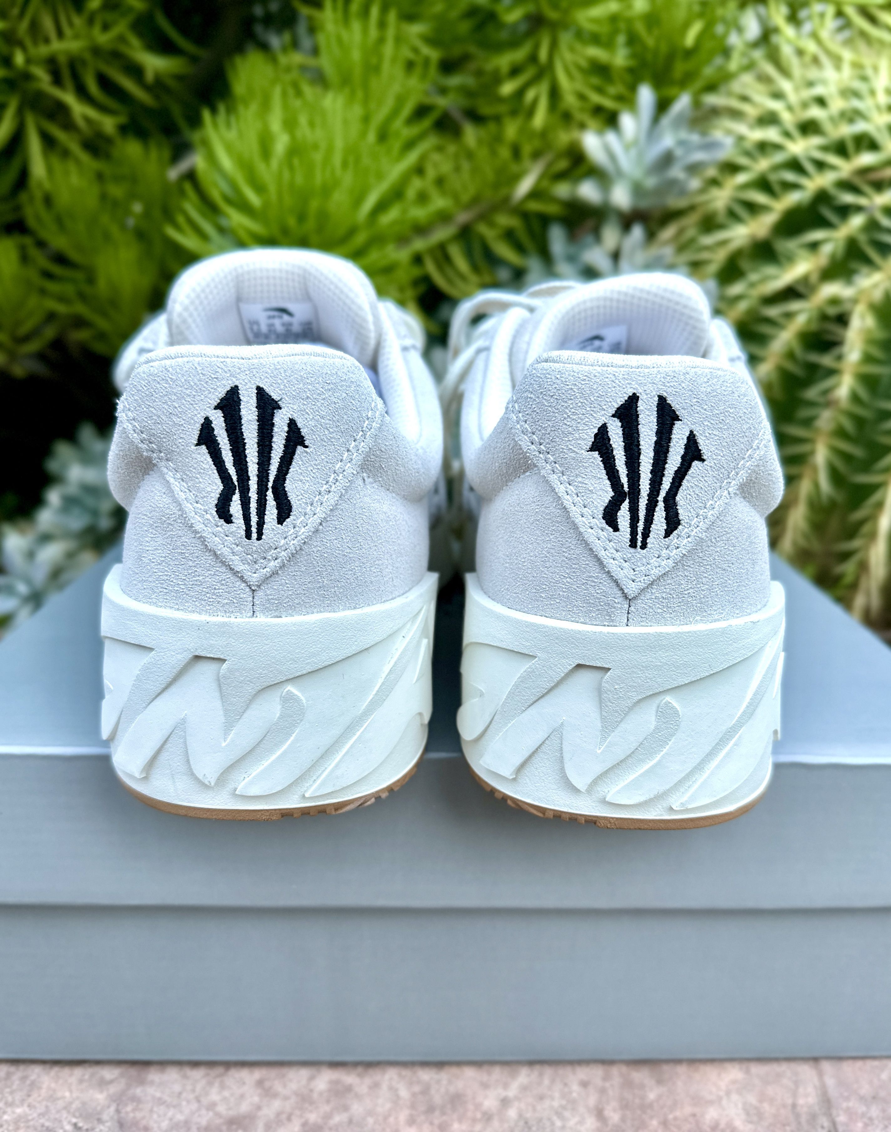 Other Kyrie Irving x Anta Kai Hela Roots Size US 9.5 / EU 42-43 - 10 Thumbnail