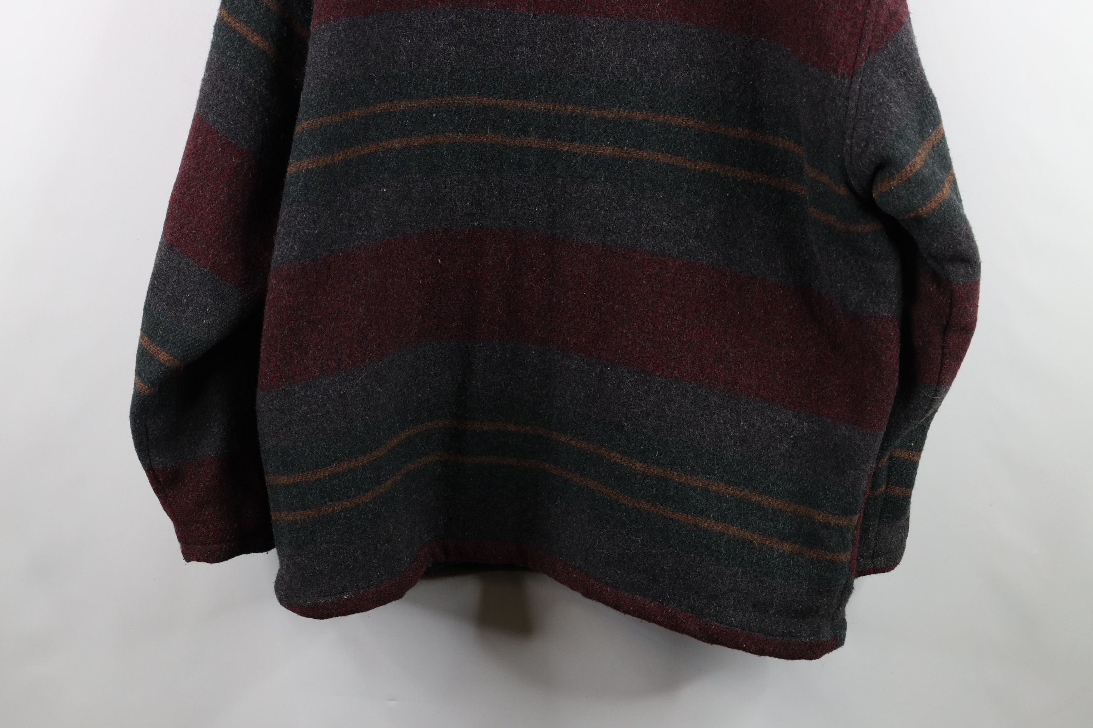 Vintage Vintage 90s Streetwear Blanket Striped Button Jacket Coat Size US L / EU 52-54 / 3 - 13 Thumbnail