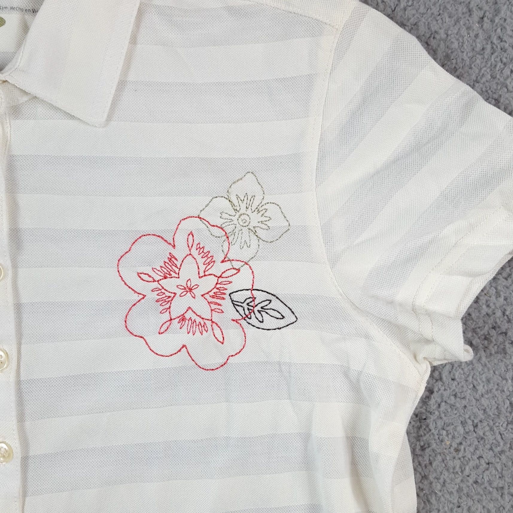 Vintage Tehama Polo Shirt Women S Striped Embroidered Flowers White Breathable Collared Short Sleeve Gym Golf 90s Preppy Athleisure Polo 00s Y2K Women Size S / US 4 / IT 40 - 3 Thumbnail