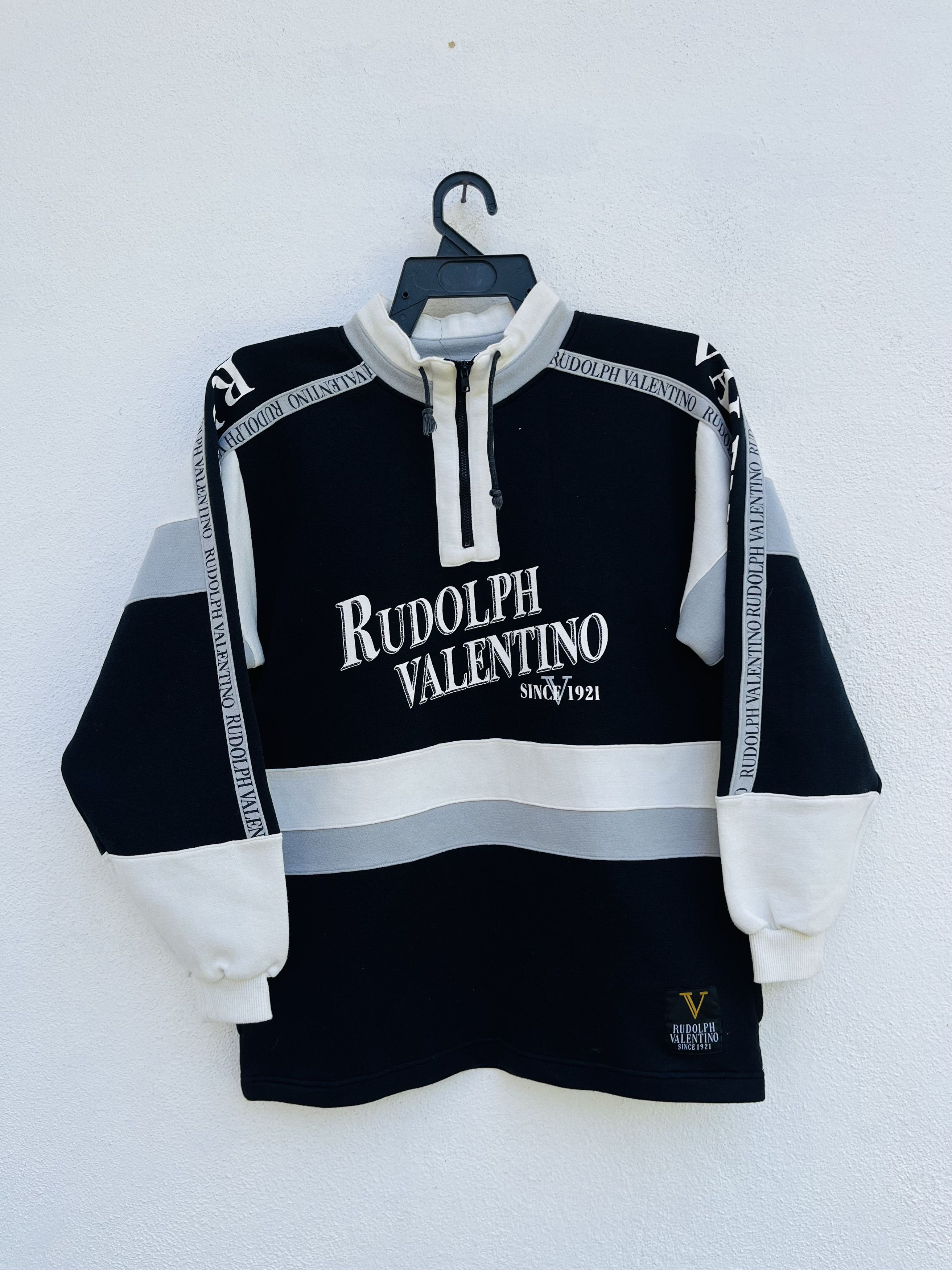 Valentino Vintage Valentino Italian Designer Fashion Style Size US M / EU 48-50 / 2 - 1 Thumbnail