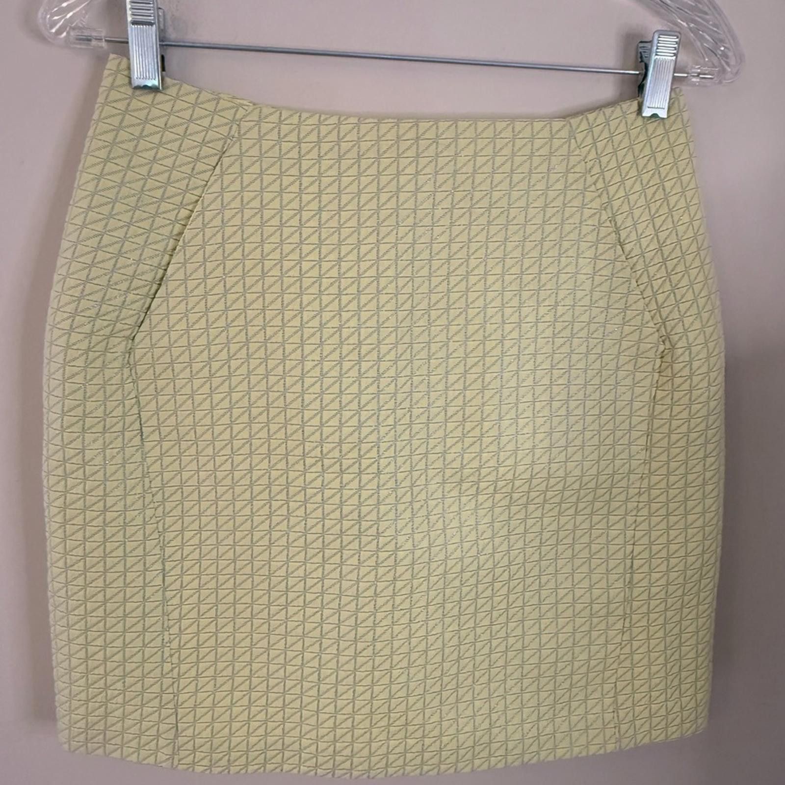 Other Brigette Bailey Yellow mini skirt silver plaid SZ medium Size 32" / US 10 / IT 46 - 1 Thumbnail