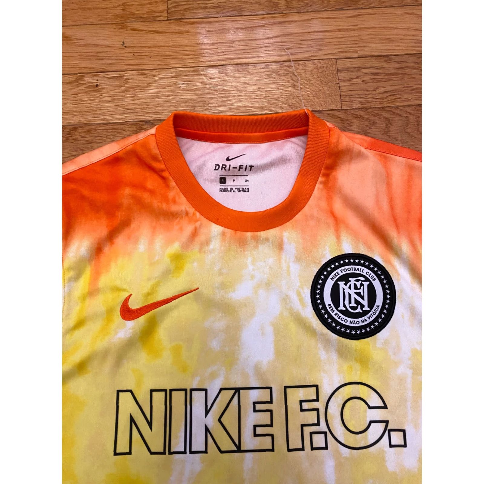 Nike Nike Dri-Fit FC Tie-Dye Soccer Jersey Shirt Small Mens Orange Yellow Multi-Size Small Size US S / EU 44-46 / 1 - 4 Thumbnail