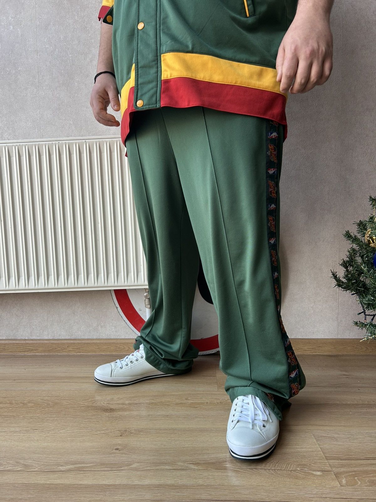 Champion Y2K 90s NBA Champion Seattle Supersonics Warm up Suit Size US XL / EU 56 / 4 - 6 Thumbnail