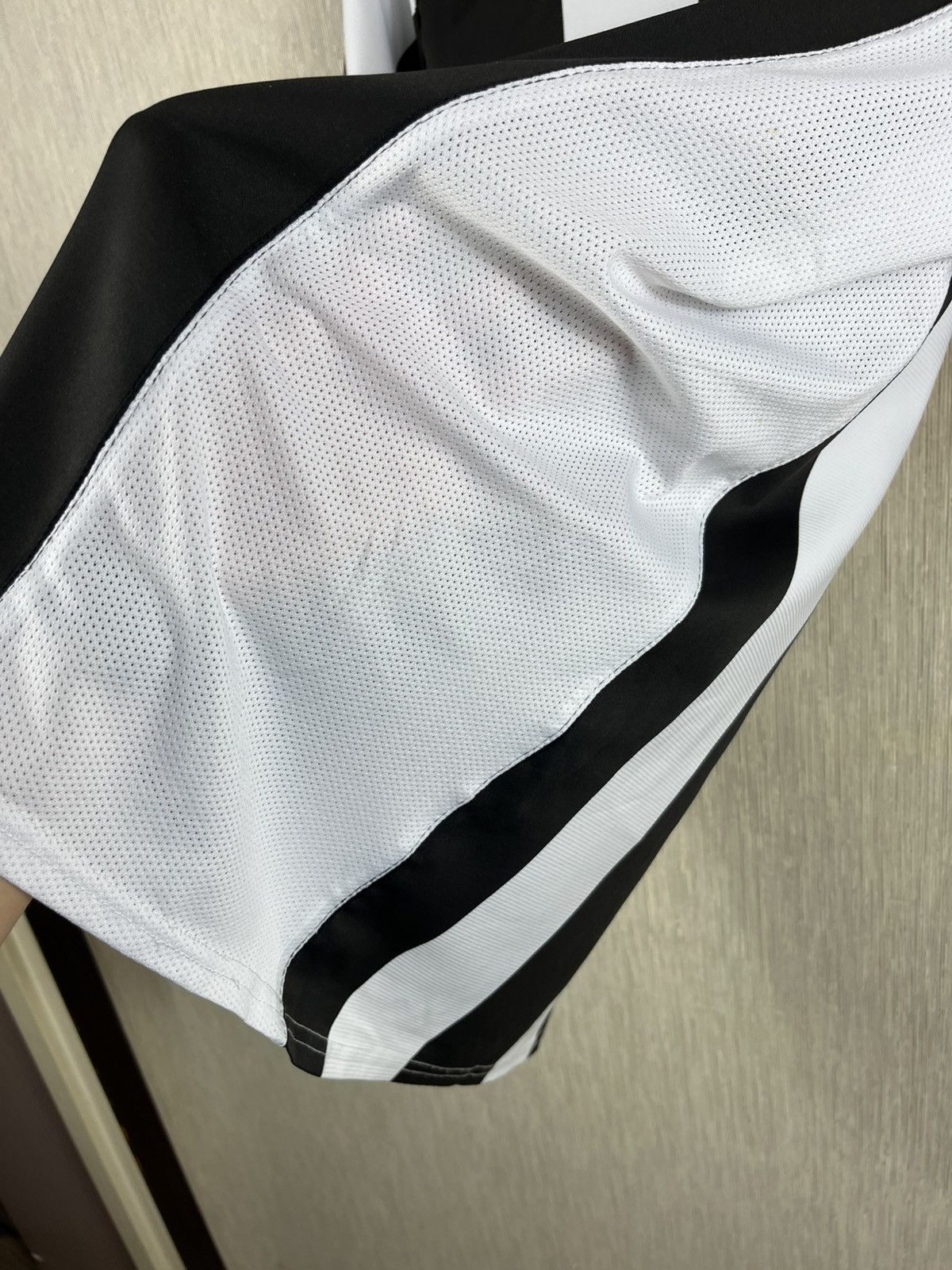 Nike Vintage Nike Juventus total 90 soccer jersey Ibrahimovic tee Size US M / EU 48-50 / 2 - 17 Thumbnail