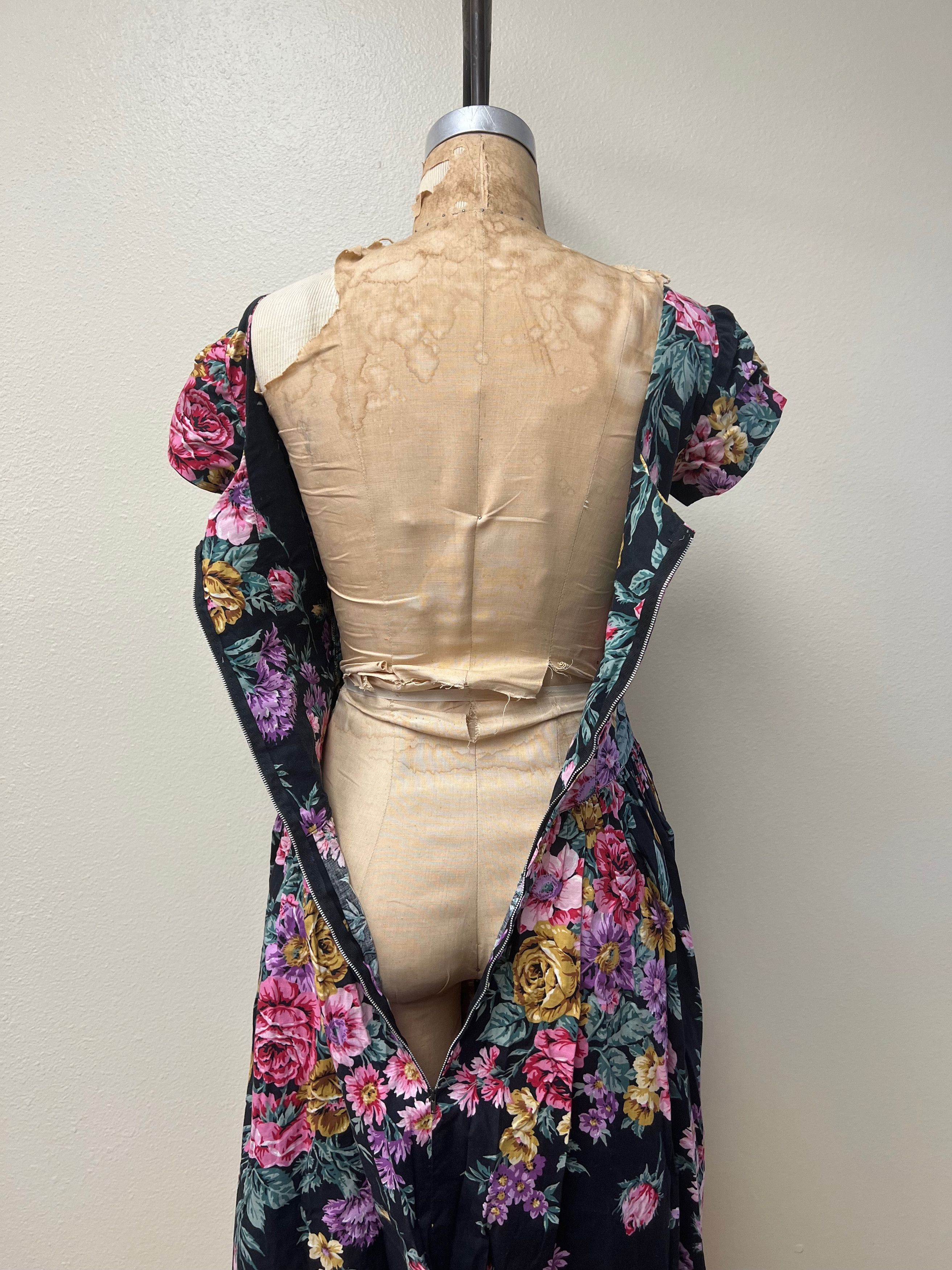 Other EUC Vintage 1980s Floral Full Skirt Black Pink Dress Medium Size M / US 6-8 / IT 42-44 - 9 Thumbnail