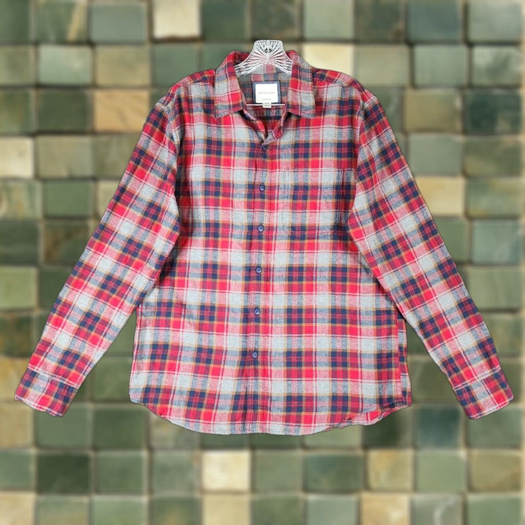 American Eagle Outfitters American Eagle Outfitters Shirt Men Size M Red Plaid Super Soft Button-Up Size US M / EU 48-50 / 2 - 1 Thumbnail