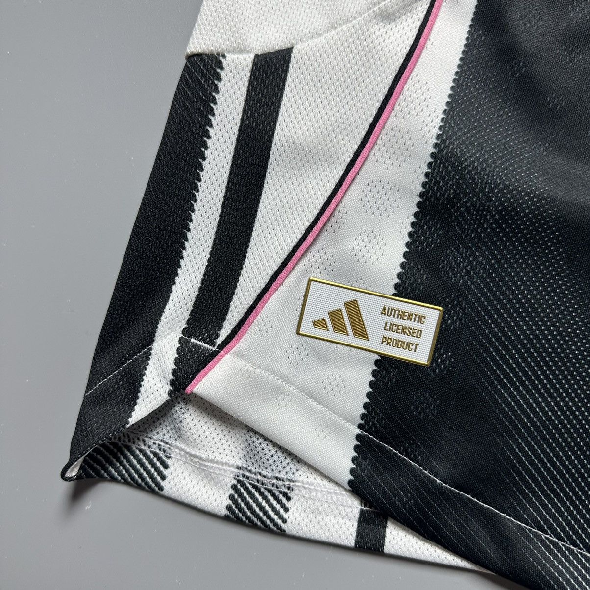 Adidas JUVENTUS ADIDAS 2025/2026 FOOTBALL HOME JERSEY #10 YILDIZ Size US S / EU 44-46 / 1 - 8 Thumbnail