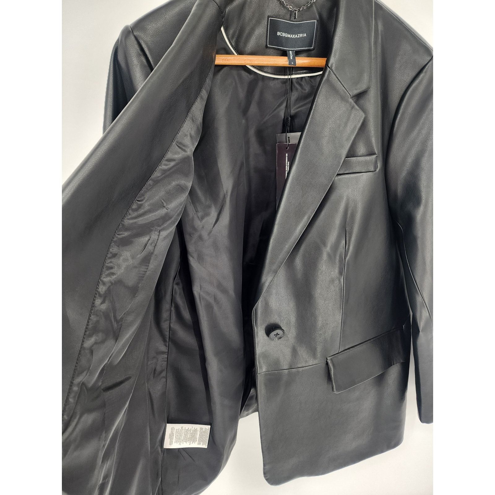 Bcbgmaxazria BCBGMAXAZRIA Black Vegan Leather Blazer Women's Size Large Size L / US 10 / IT 46 - 12 Thumbnail