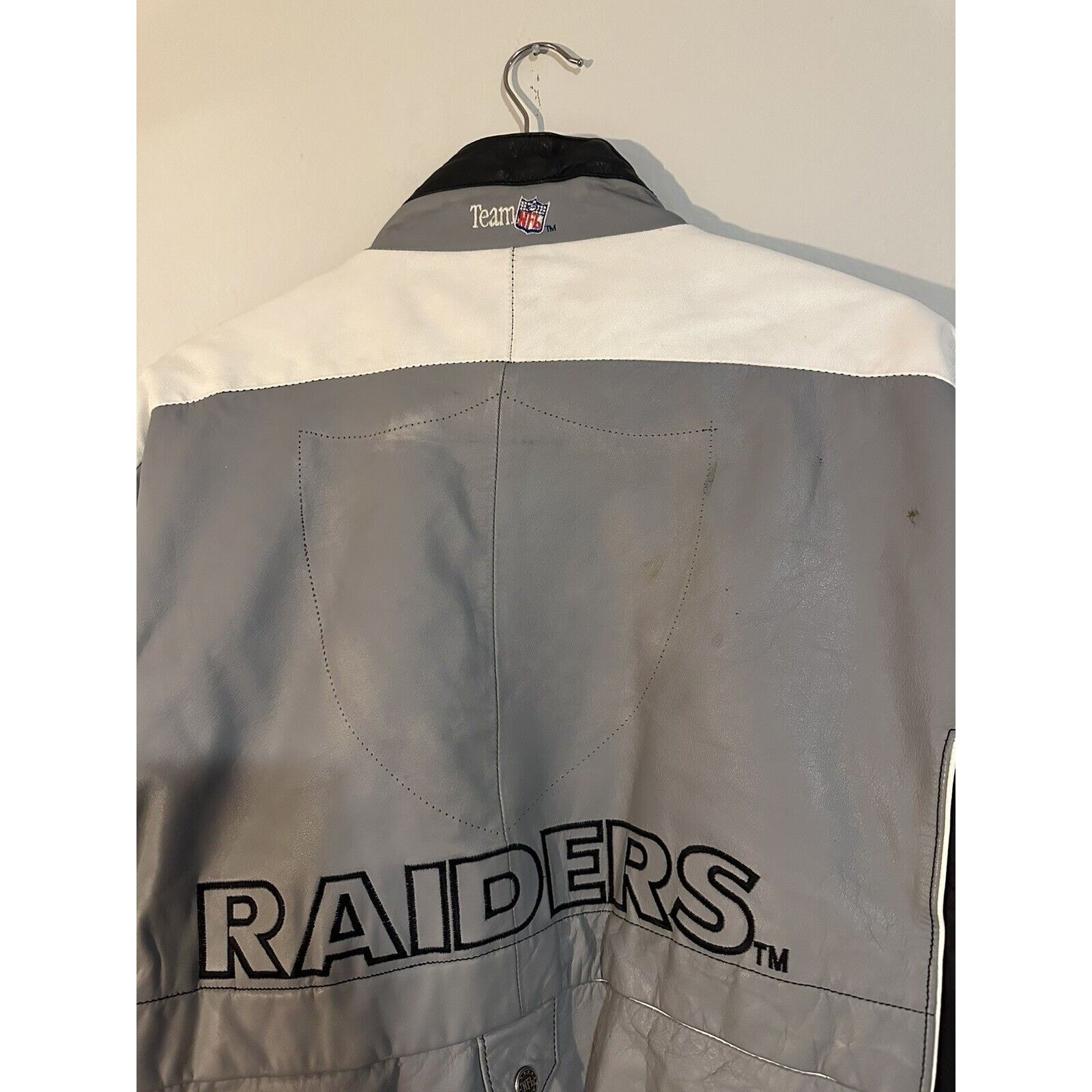 NFL Vintage LADAS sports Inc Raiders Leather Jacket Size US XXL / EU 58 / 5 - 5 Thumbnail