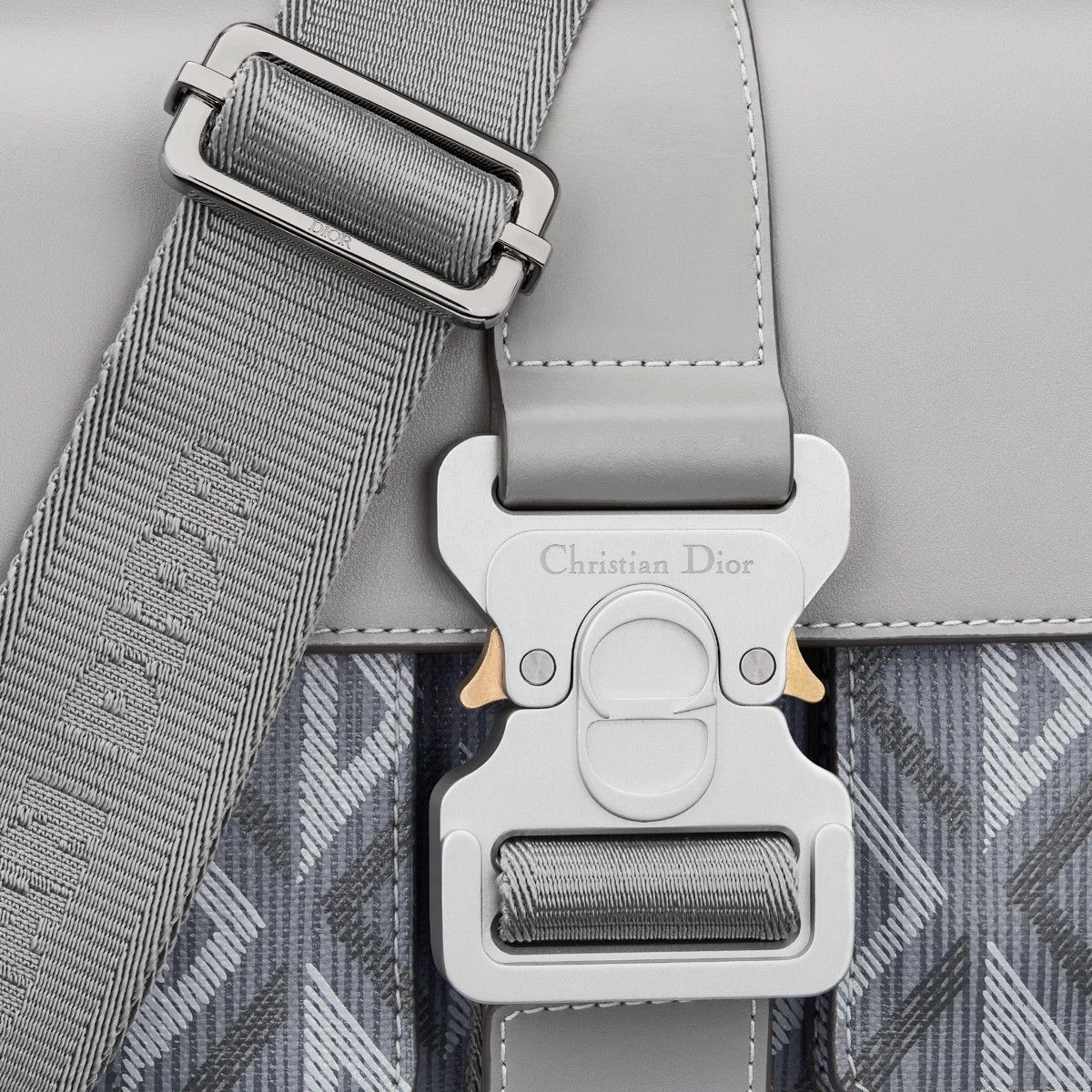 Dior o1bcso1str0226 Size:OS/Hit The Road Bag in Grey Size ONE SIZE - 6 Thumbnail