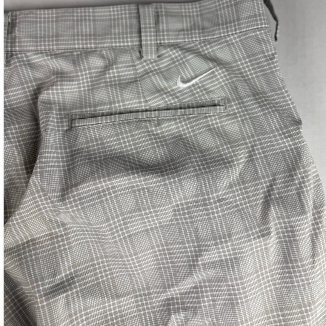 Nike Nike Golf Men's Shorts - Size 38 - Great Condition Size US 38 / EU 54 - 3 Thumbnail
