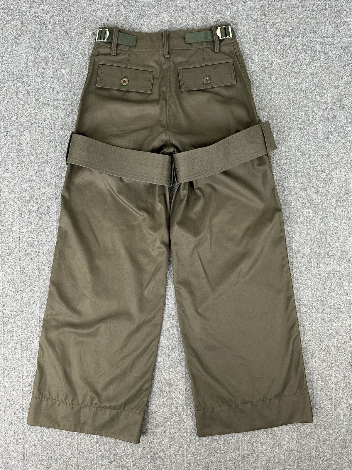 Sacai Sacai - Military Cargo Bondage Pants in Army Green Size 28" / US 6 / IT 42 - 3 Thumbnail