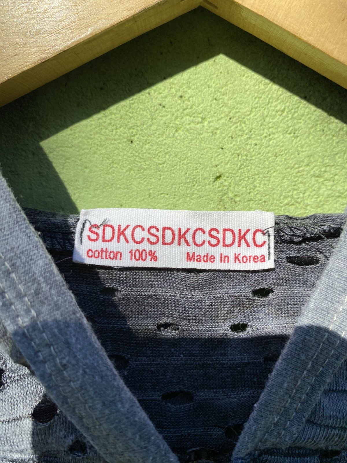 Japanese Brand SDKCSDKCSDKC Vintage Distressed Hoodie Grunge Archive Style Size US M / EU 48-50 / 2 - 8 Thumbnail