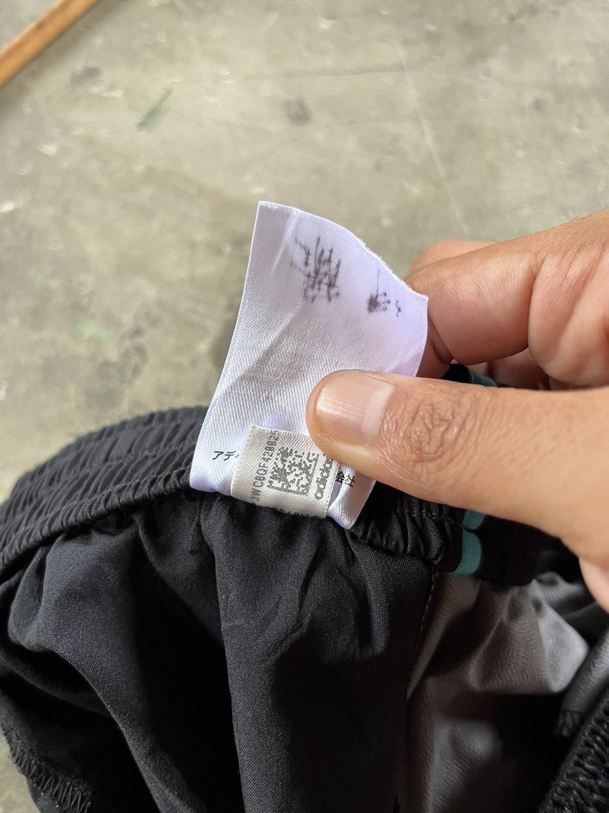 Adidas × Sports Specialties 🔥Adidas Nylon Sports Short Pants Size US 32 / EU 48 - 9 Thumbnail