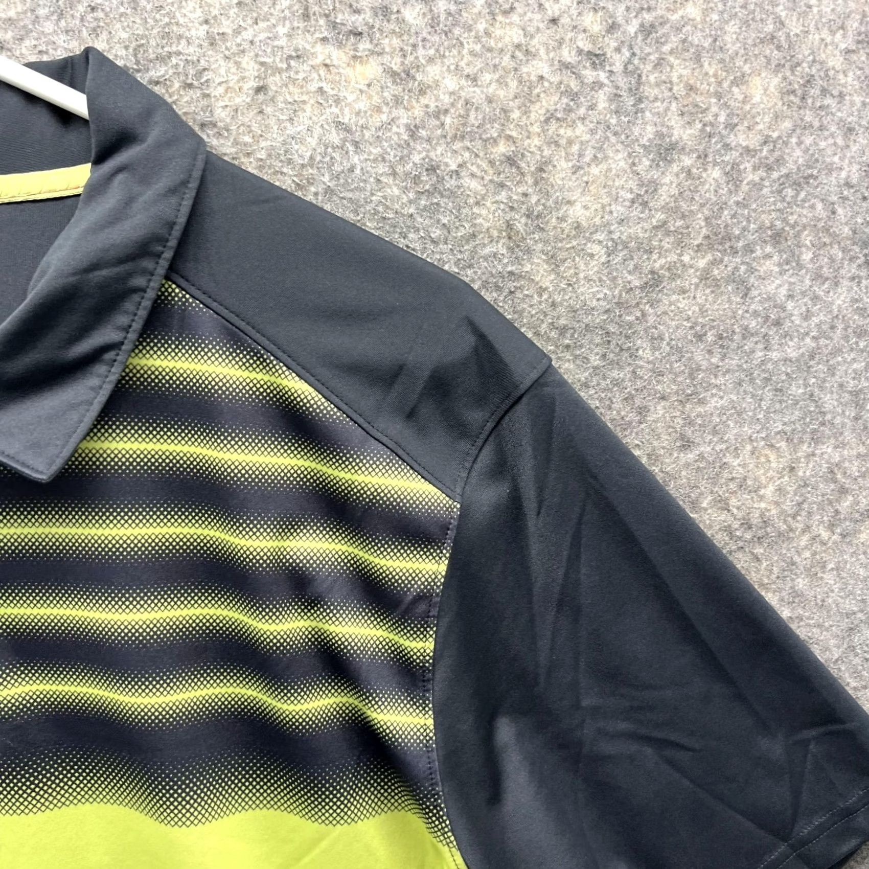 Oakley VINTAGE Oakley Polo Shirt Men Large Adult Gray Athletic Regular Polyester Knit Golf Shirt Size US L / EU 52-54 / 3 - 5 Thumbnail