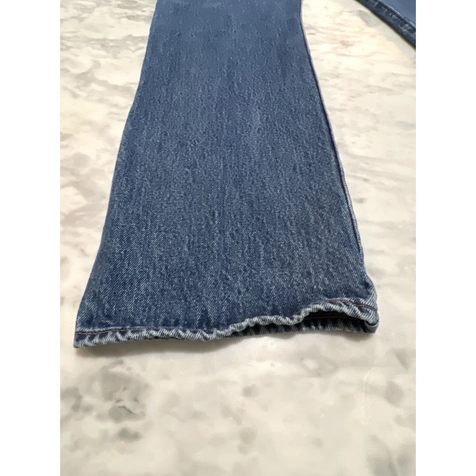 Levi's VINTAGE Levi’s 501 Jeans Button Fly Men 34x30 Blue Straight Classic Jeans 5-Pocket Denim Cotton USA Cowboy Size US 34 / EU 50 - 6 Thumbnail