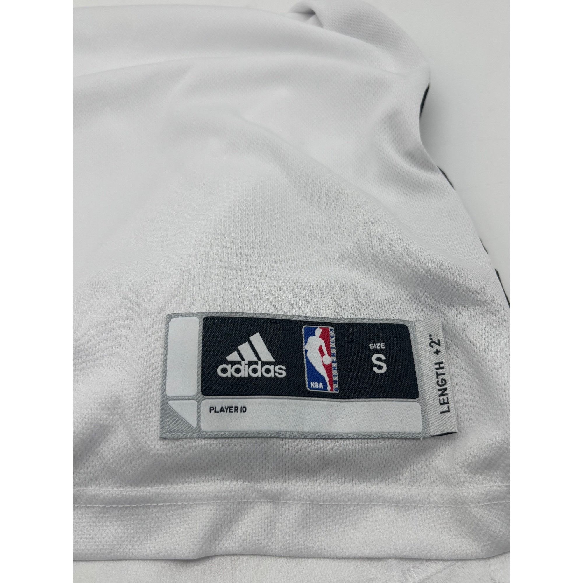 Adidas Adidas Brooklyn Nets White Swingman Basketball Jersey Authen Size US S / EU 44-46 / 1 - 11 Thumbnail