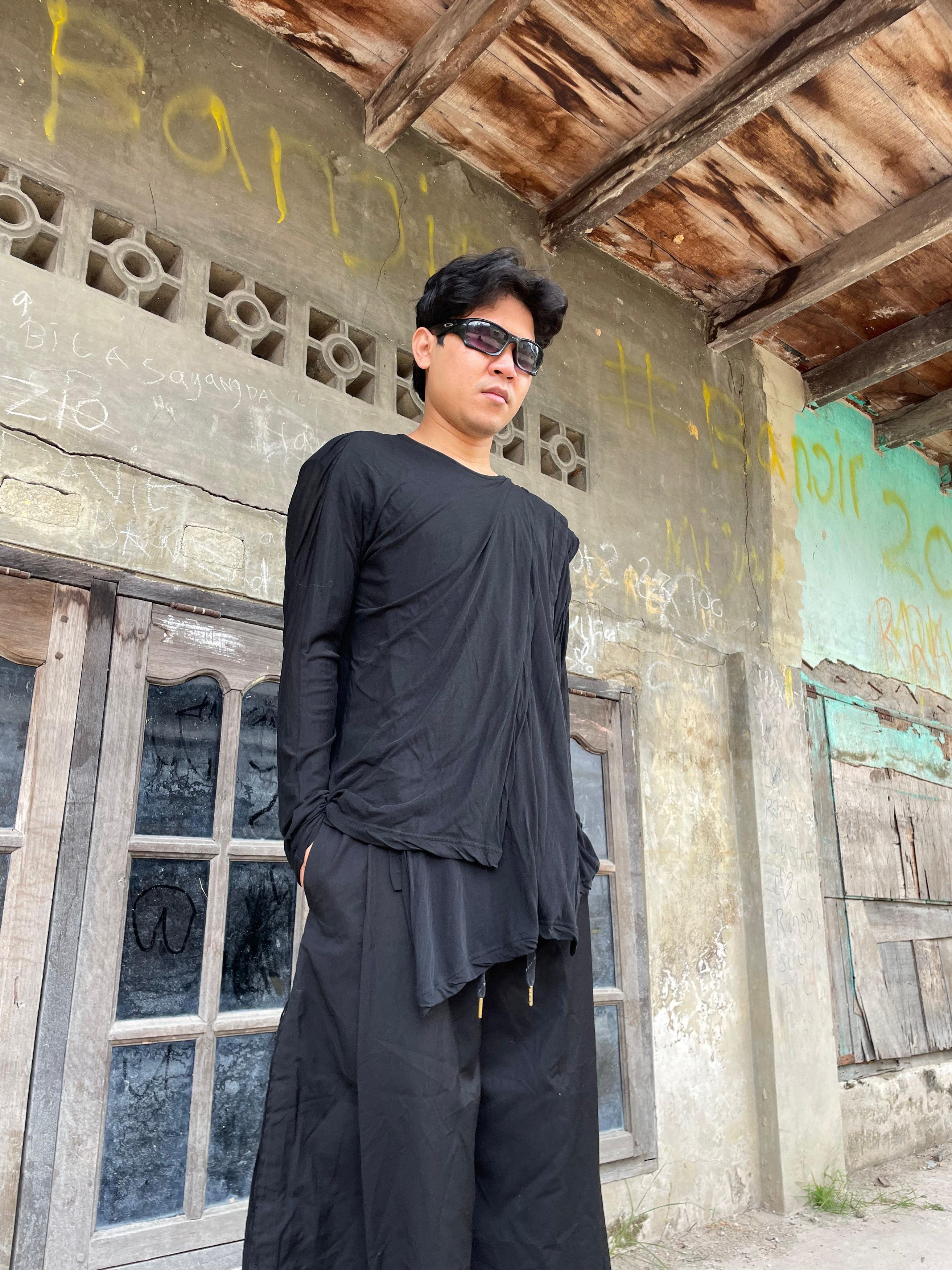 Yohji Yamamoto Yohji Yamamoto Assymetrical Multi Layered Long Sleeve Size US L / EU 52-54 / 3 - 2 Thumbnail