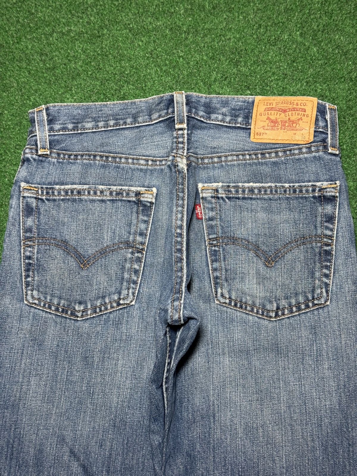 Levi's Vintage Clothing Levis 527 Button Fly Low Rise Bootcut 29x27 Denim Jeans Size US 29 - 2 Thumbnail