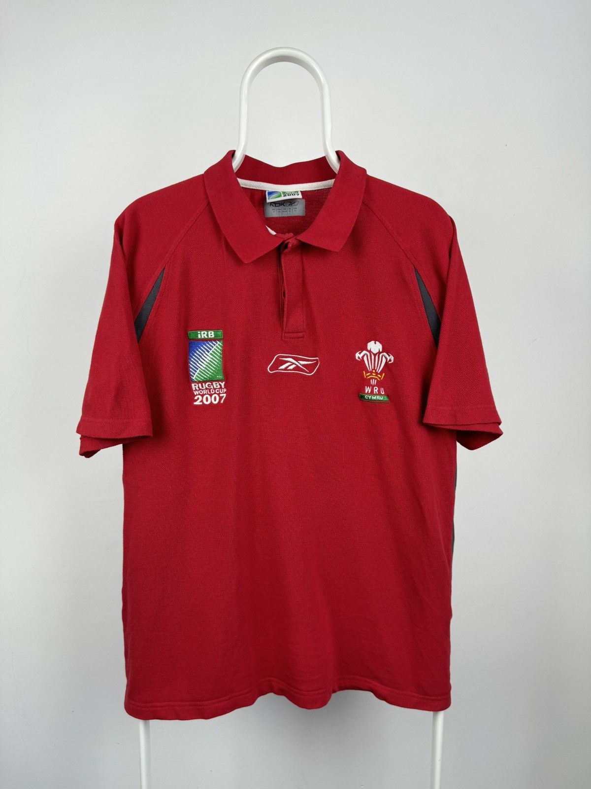 Reebok Vintage Reebok 2007 Rugby World Cup IRB Wales Team Polo Size US XL / EU 56 / 4 - 1 Thumbnail