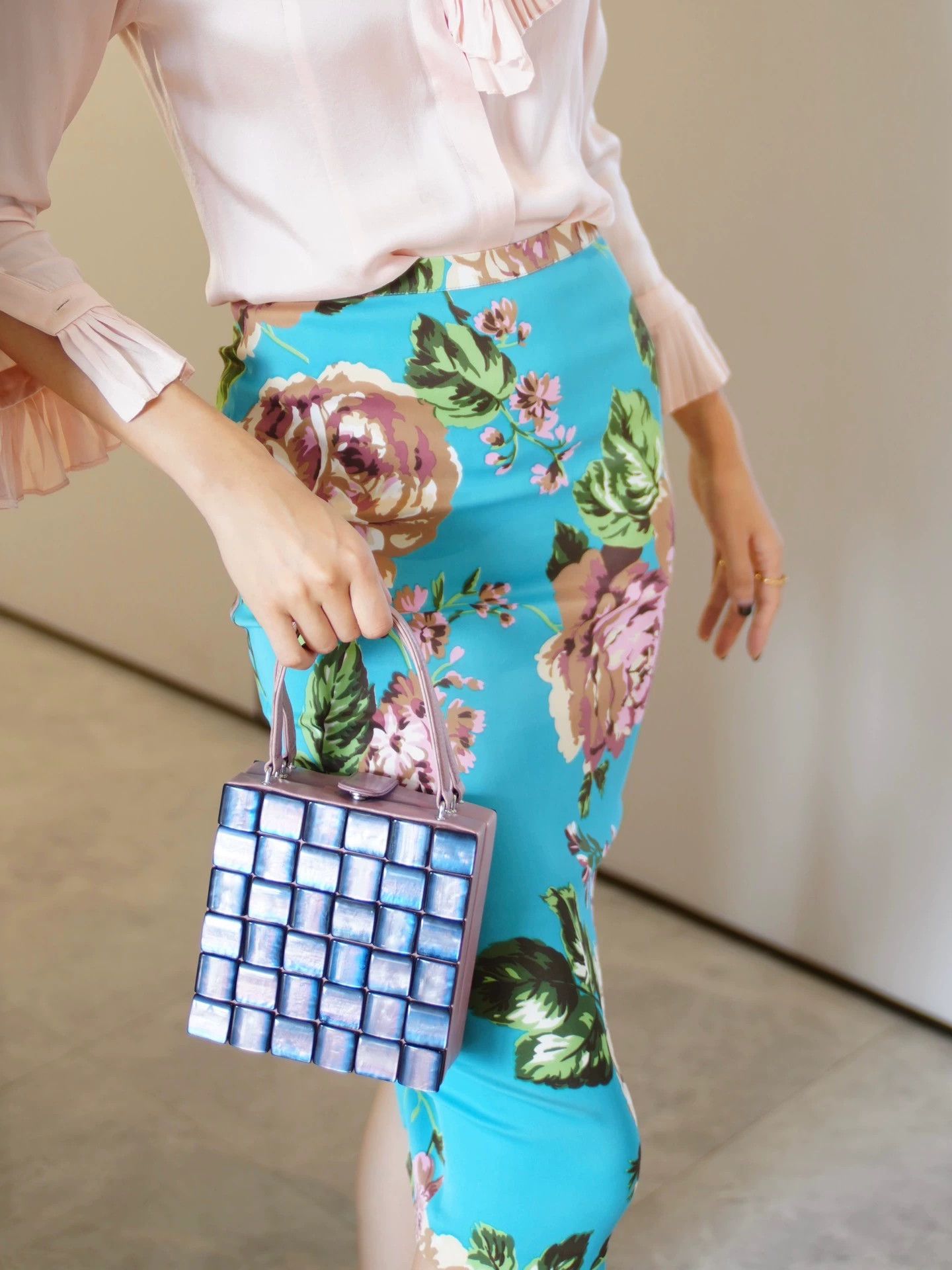 Dolce & Gabbana D&G Blue Floral Skirt IT38 S Size 26" / US 2 / IT 38 - 2 Thumbnail